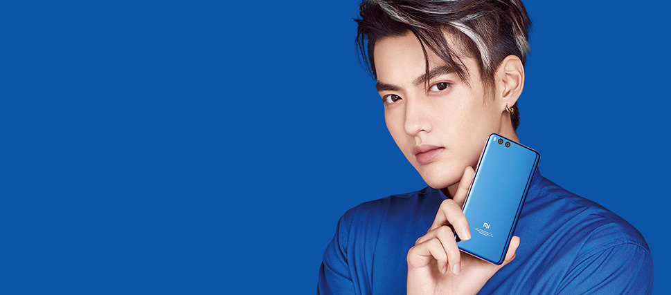 Сяоми ми ноут 3 в синем цвете